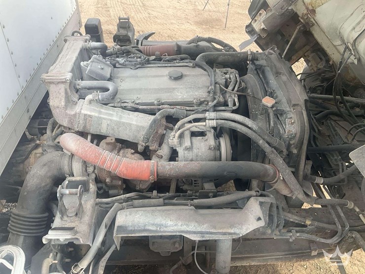 2010-gmc-w5500-image-8