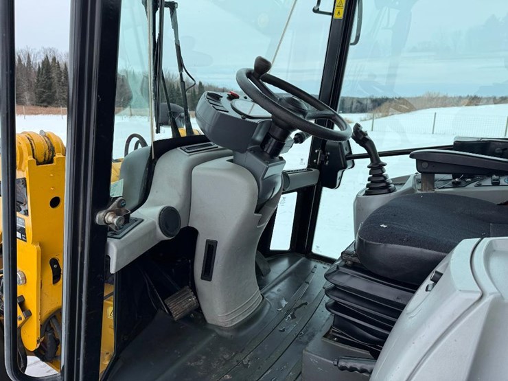 caterpillar-906m-image-52