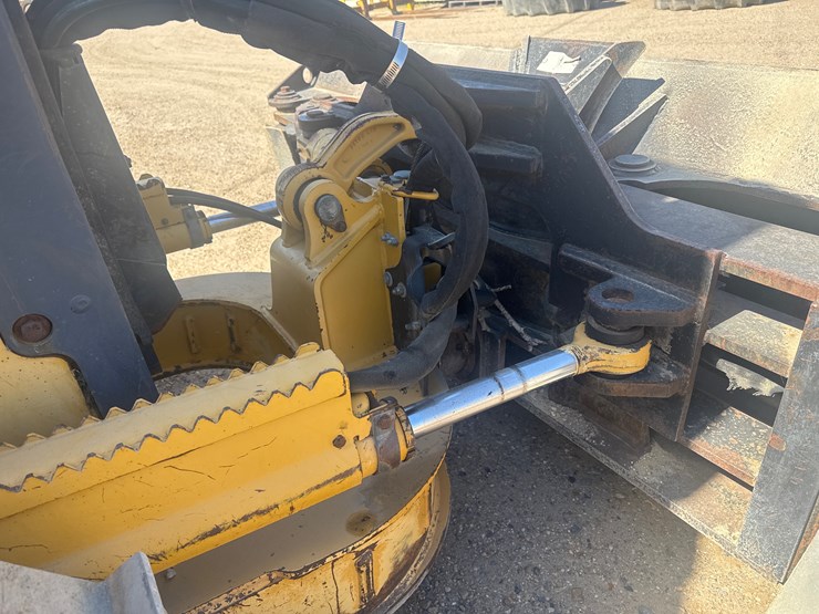 2002-deere-650h-lgp-image-6