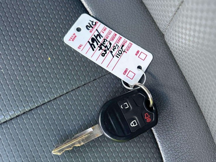 2011-ford-f250-image-22