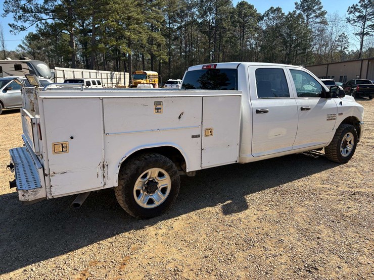 2018-dodge-ram-2500-image-3
