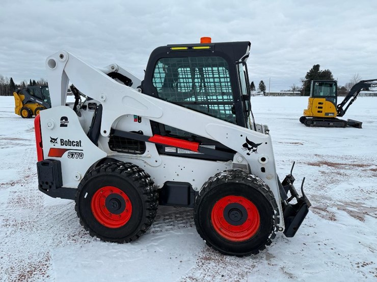 2018-bobcat-s770-image-3