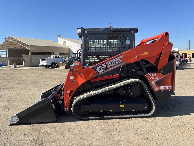 2024-kubota-svl75-3-image-5