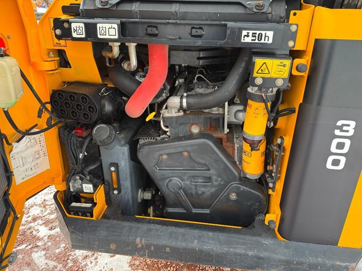 jcb-300-image-23