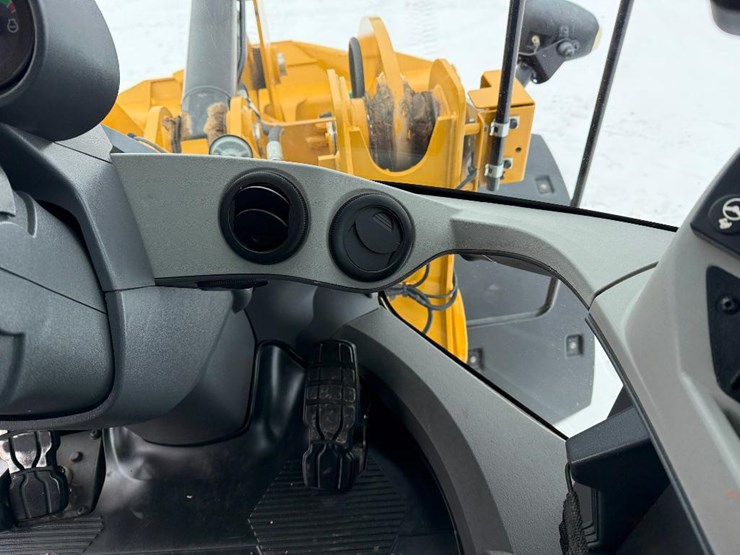 caterpillar-926m-image-82