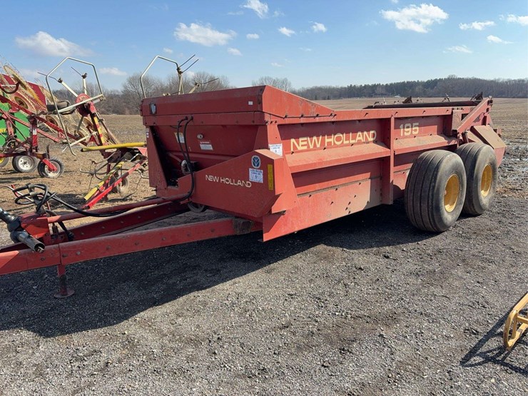 new-holland-195-image-1