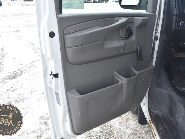 2008-chevrolet-express-1500-image-30