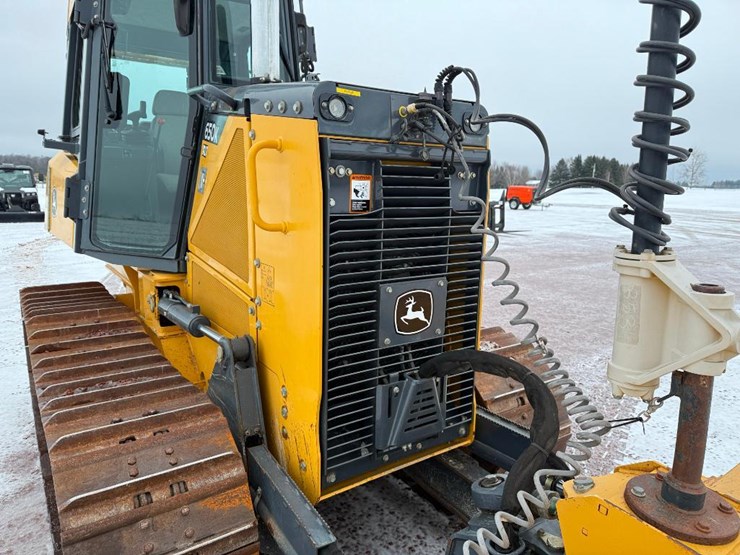 deere-650k-xlt-image-23