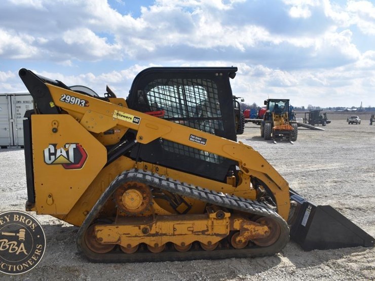 2020-caterpillar-299d3-image-19