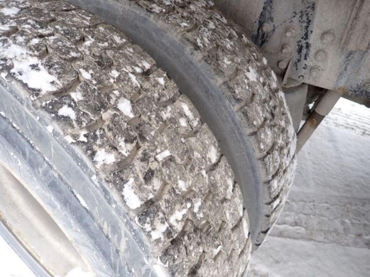 1990-white-gmc-t/a-water-truck-4v2bdbme1ln633643-image-75