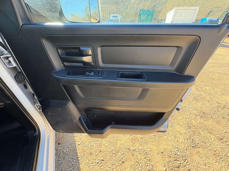 2018-dodge-ram-2500-image-19