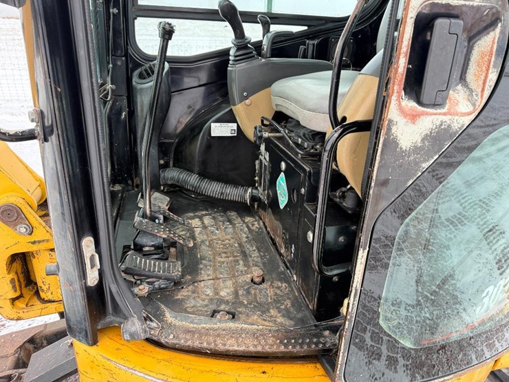 caterpillar-303cr-image-41