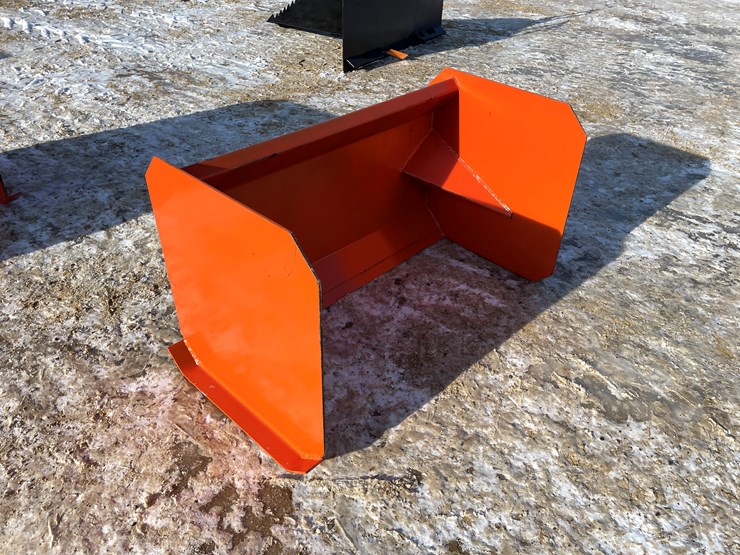 #2517-•-new-kc-mini-36"-snow-pusher-image-3