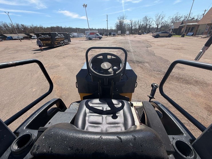 2021-xcmg-xmr303s-image-17