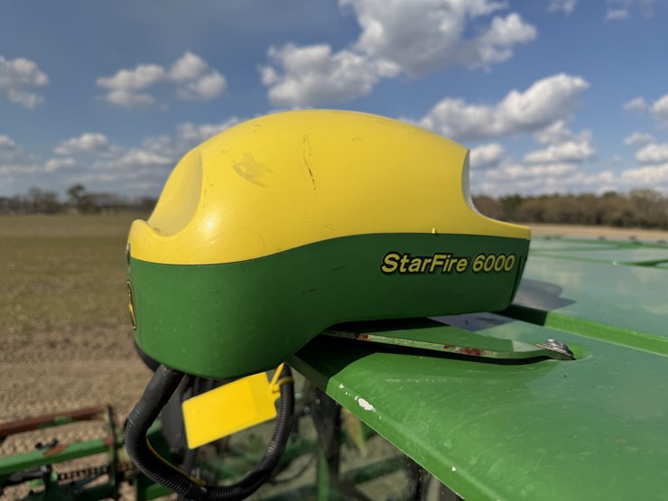 2022-john-deere-r4023-image-11