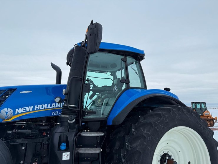 new-holland-t8.320-image-18
