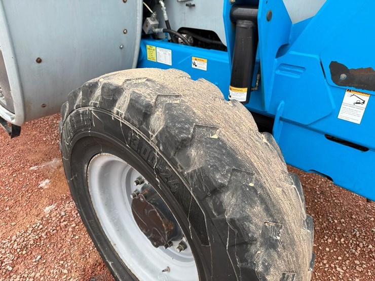 2006-deere-tires-image-7