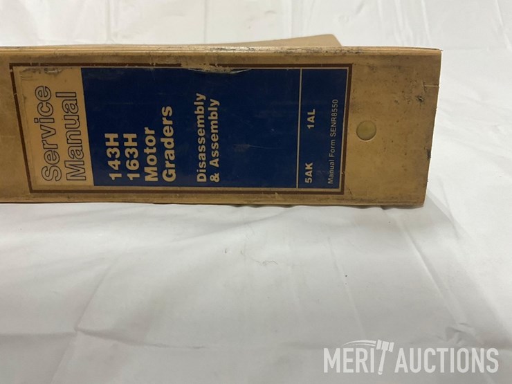 caterpillar-143h-image-7