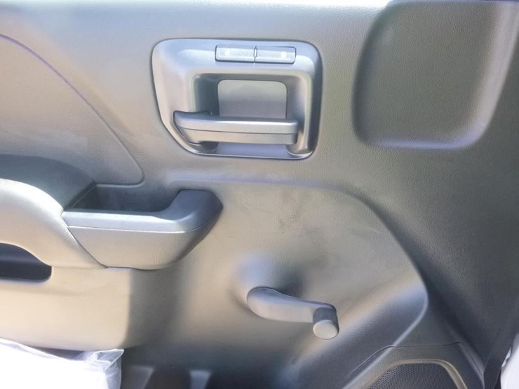 2024-chevrolet-silverado-4500hd-image-17