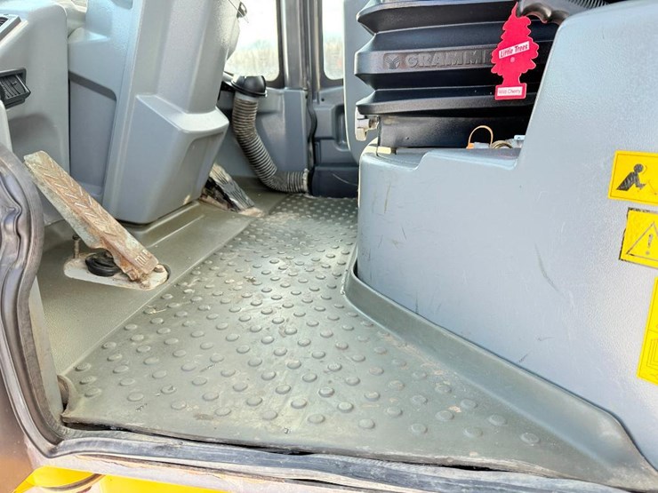 2016-volvo-l35g-image-44