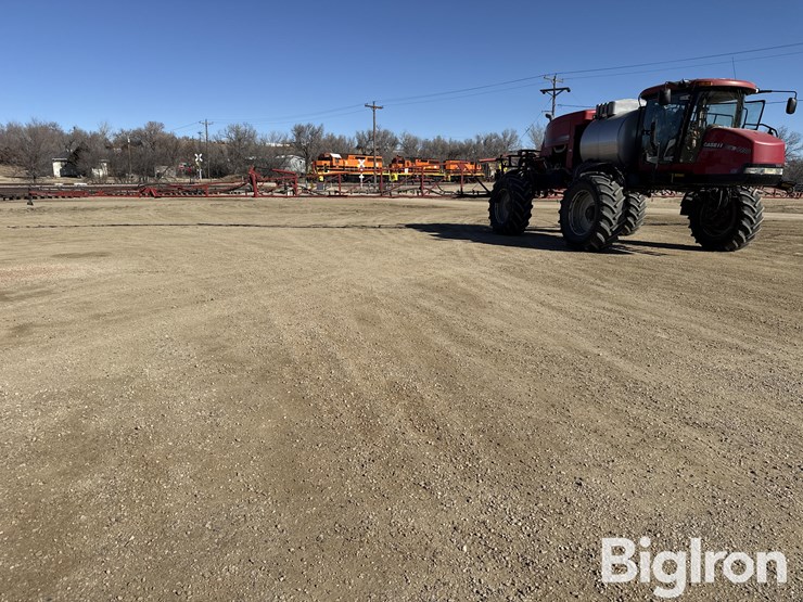 2012-case-ih-patriot-4430-image-9