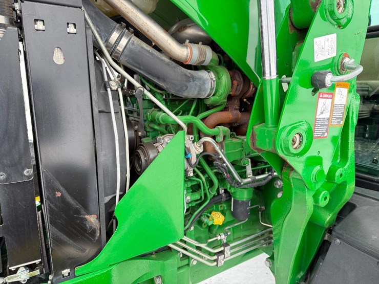 john-deere-6105e-image-37