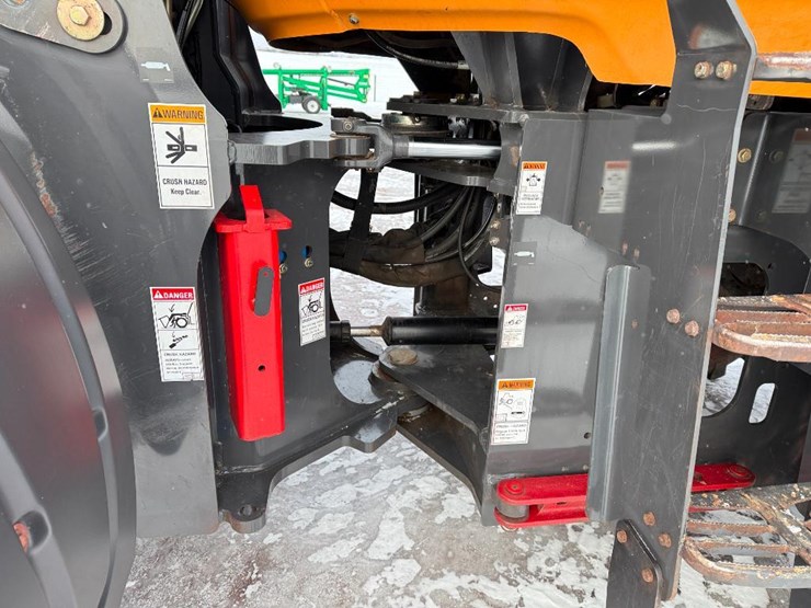 2019-case-621g-xt-image-43