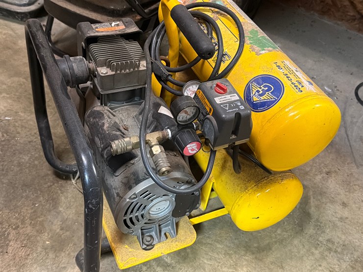 #24-•-air-compressor-image-3