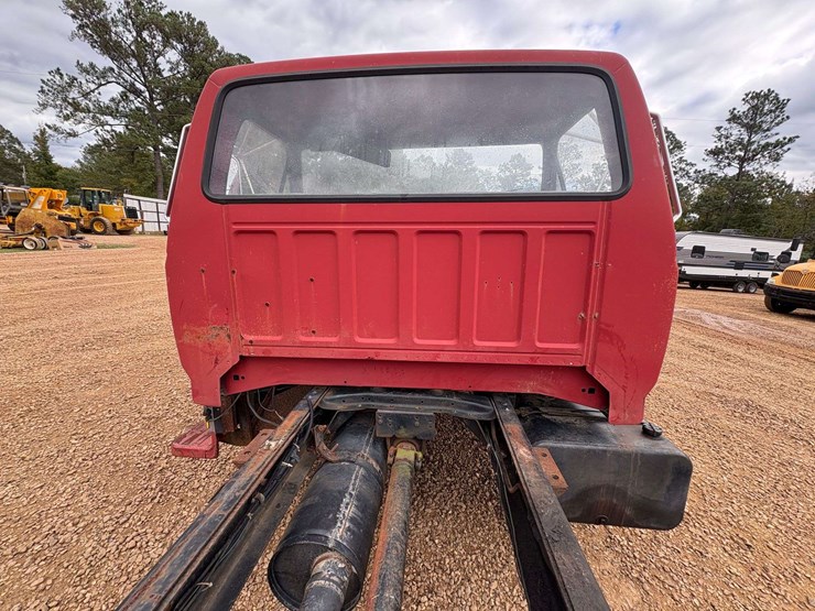 1985-ford-f700-image-14