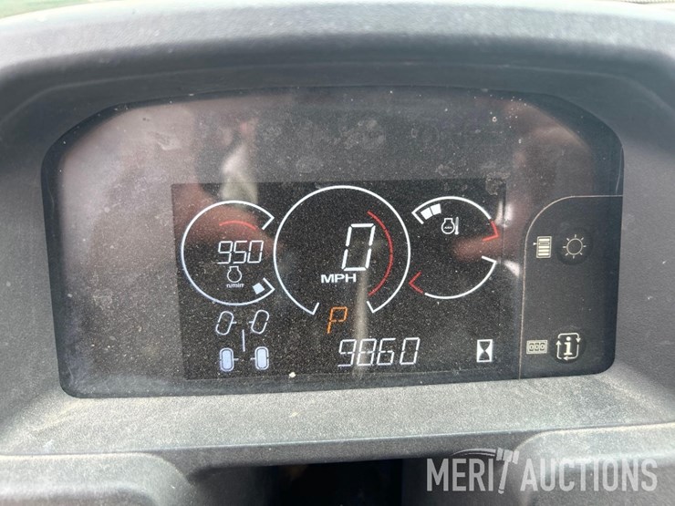 2021-john-deere-gator-image-47