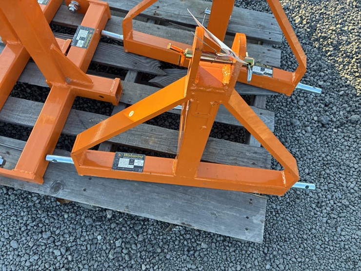 #115421-•-3pt-hitches-image-1