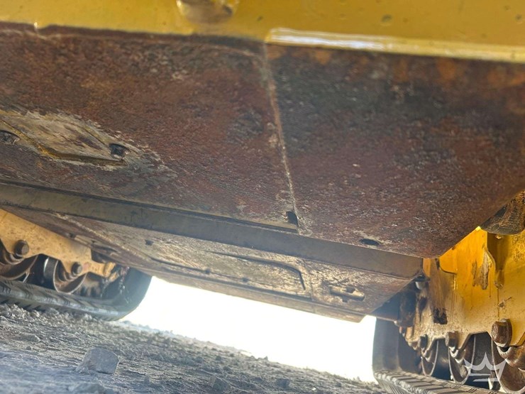 2019-caterpillar-239d3-image-21