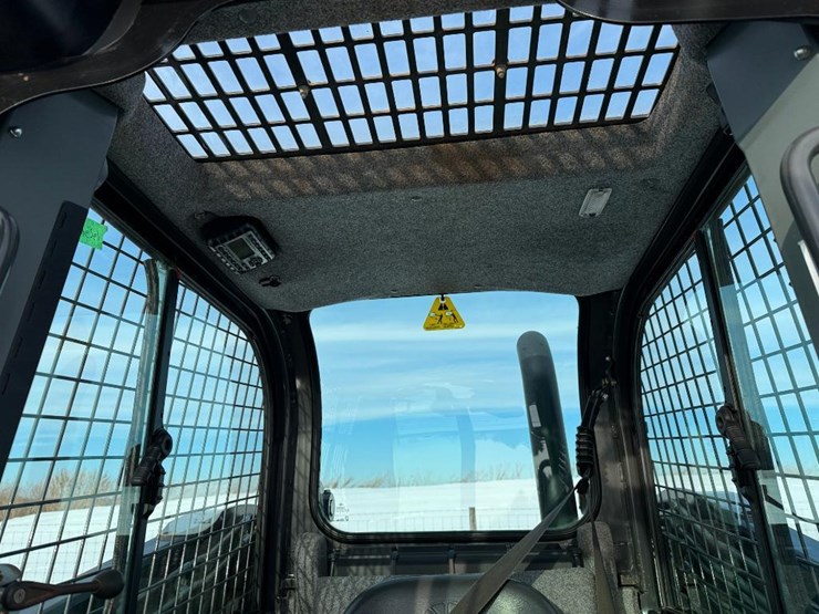 new-holland-l218-image-28