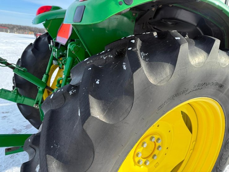 john-deere-6415-image-10