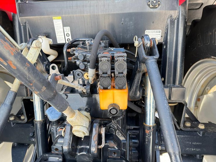 case-ih-maxxum-125-image-28