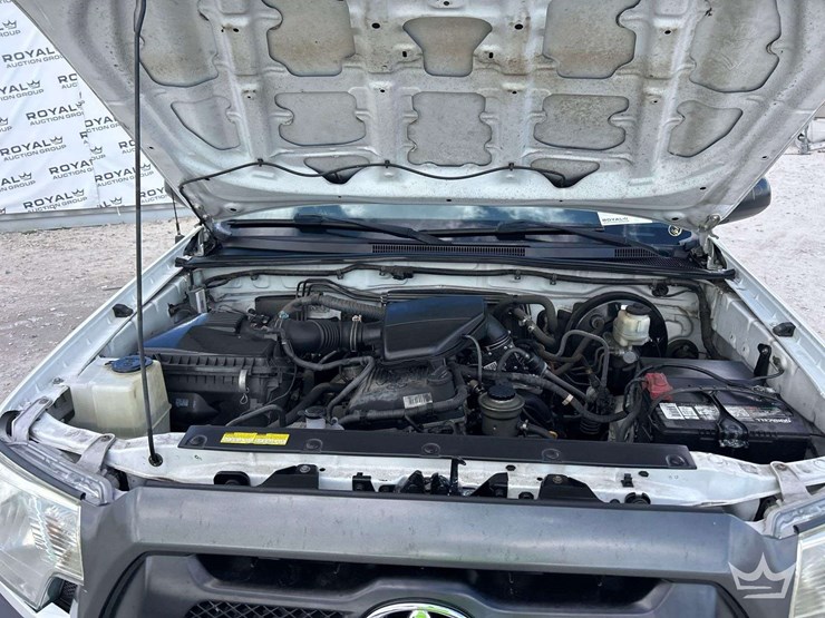 2015-toyota-tacoma-image-7