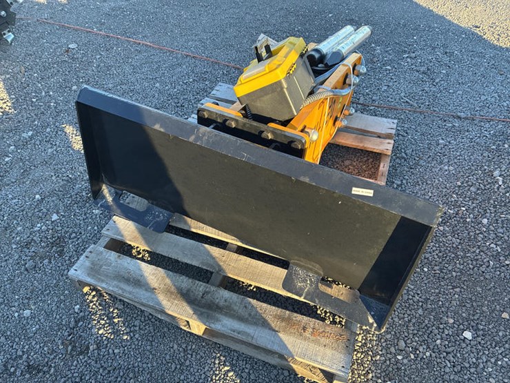 #115434-•-skidsteer-concrete-breaker-image-7