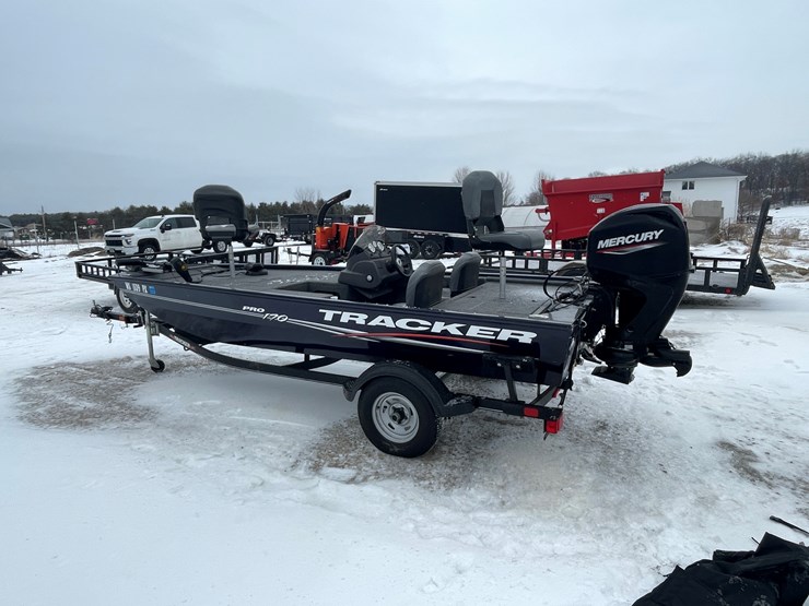 #136-•-2022-tracker-pro-170-boat-(has-wi-title)-image-8