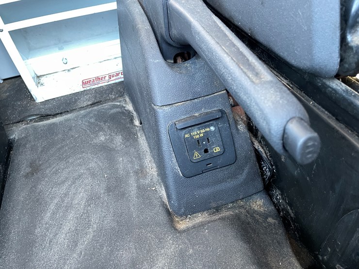 2019-ford-transit-image-66