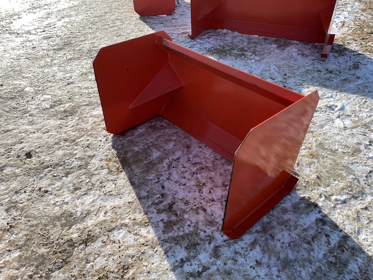 #2516-•-new-kc-mini-36"-snow-pusher-image-1