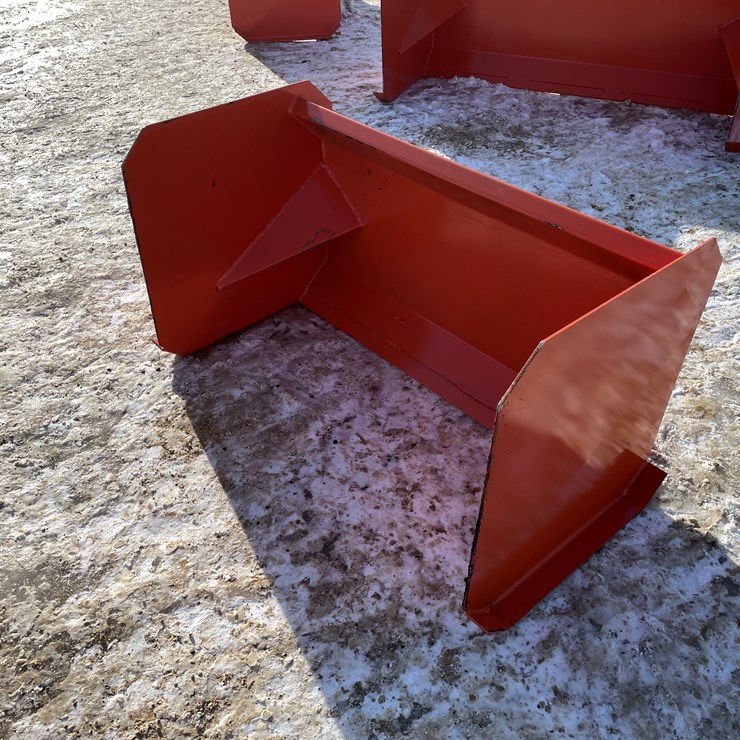 #2516 • New KC Mini 36" Snow Pusher