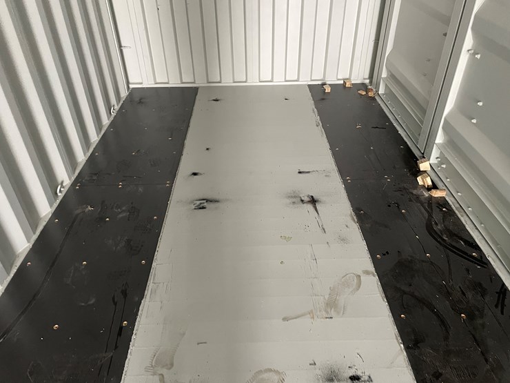 #402-•-40'-single-use-multi-door-hi-cube-shipping-container-image-11