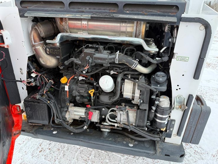 2018-bobcat-s770-image-22
