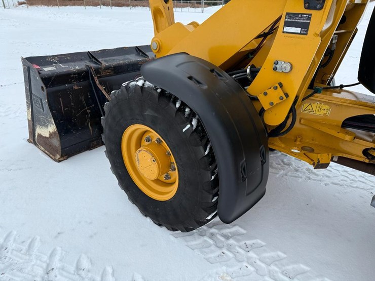 caterpillar-906m-image-8