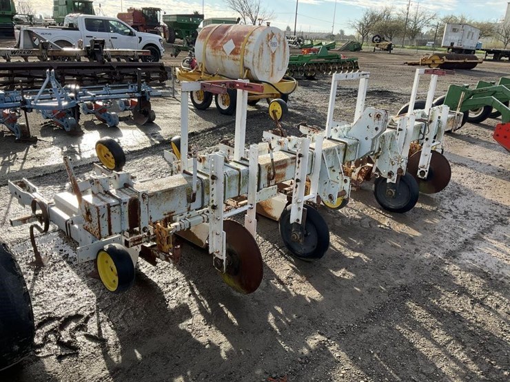 rau-3-pt-3-row-60"-cultivator-image-3