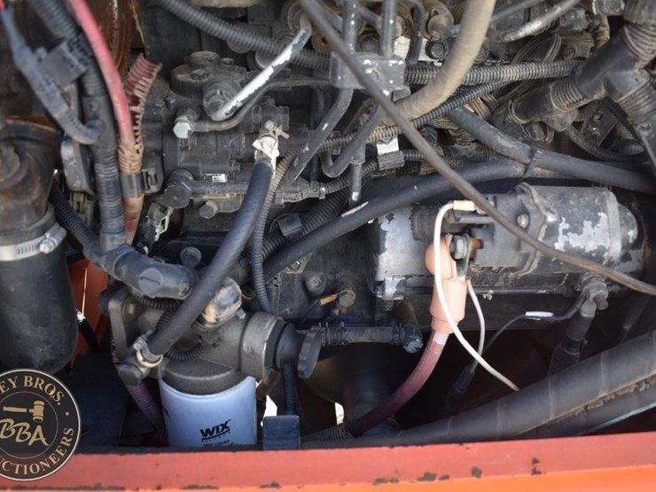 2015-sky-trak-8042-image-36