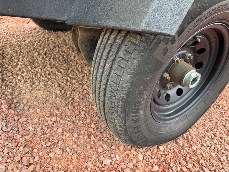 #3-•-lot-3-image-8