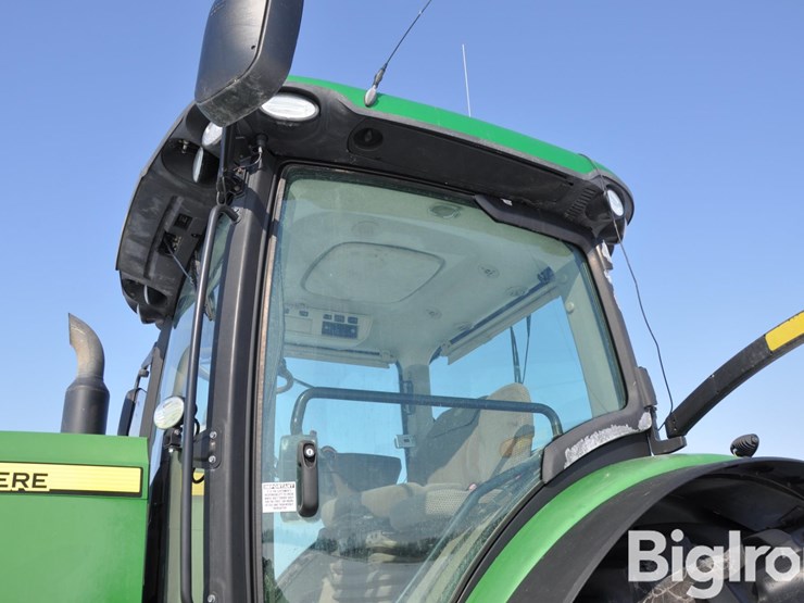 2015-john-deere-8320r-image-19
