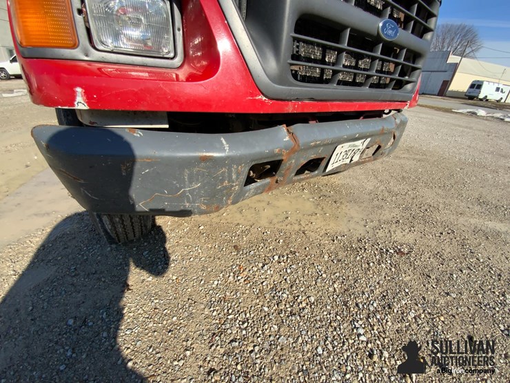 2001-ford-f650-image-15