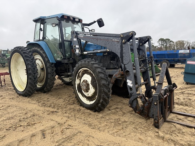 new-holland-tm135-image-2